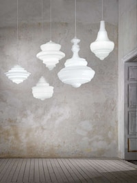 Theater-Inspired Chandeliers Image 5