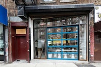 Rotisserie-Focused Restaurants Image 8