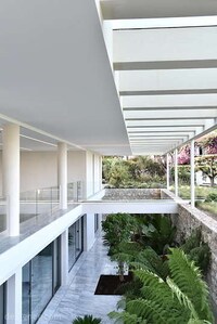 Glass Seafront Houses Image 5
