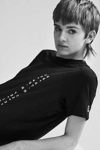 Spring-Appropriate Technical Wear Image 6