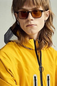 Spring-Appropriate Technical Wear Image 7