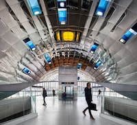Arched Mirrored Ceilings Image 2