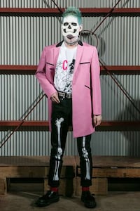 Boldly Alternative Street Fashion Image 7