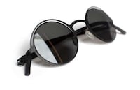 Neo-Vintage Minimalist Glasses Image 2