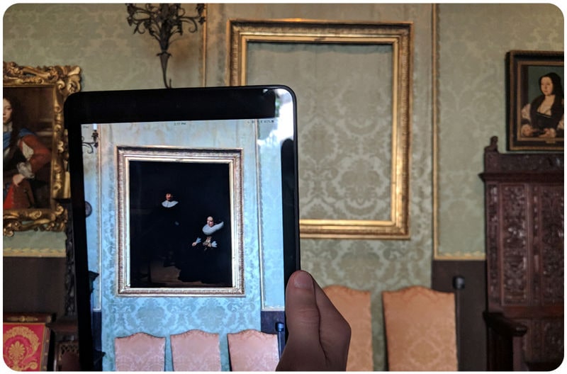 AR Art Museum Exhibits