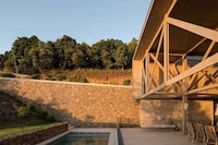 Rustic Contemporary Cliffside Homes Image 3
