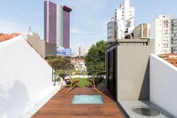 Contemporary Slender Houses Image 3