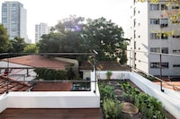 Contemporary Slender Houses Image 4