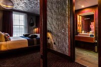 Rockstar-Styled Hotel Rooms Image 2
