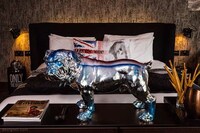 Rockstar-Styled Hotel Rooms Image 7