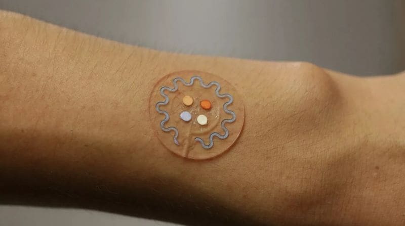 Hydration-Tracking Patches