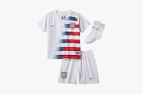 Colorful Kids Soccer Kits Image 4