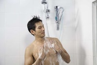 Soap-Infusing Shower Systems Image 3