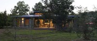 Symmetrically Quadrilateral Homes Image 8