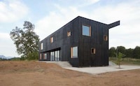Volcano-Inspired Monolithic Homes Image 2