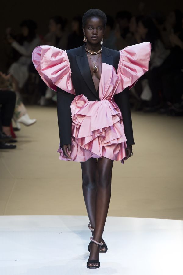 Top 90 Luxury Fashion Trends in April