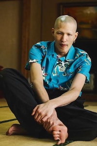 Tokyo-Based Fashion Editorial Photoshoots Image 6