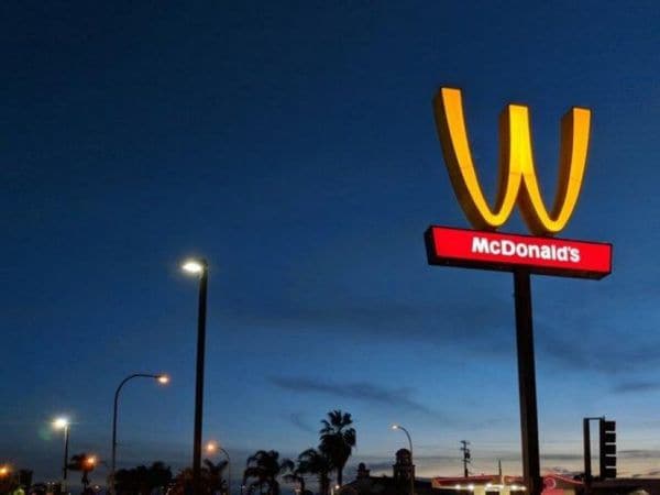 Top 100 Branding Innovations in April