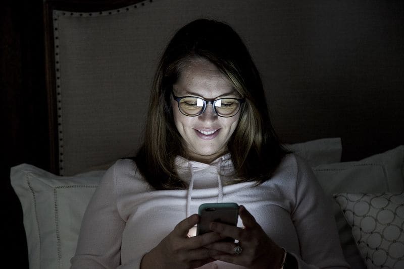 Digital Light-Filtering Eyewear