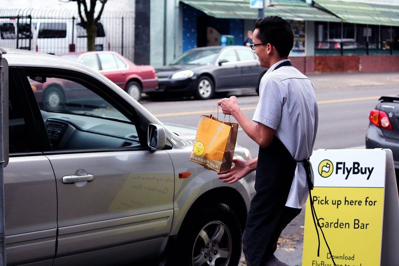 Mobile Curbside Delivery Apps