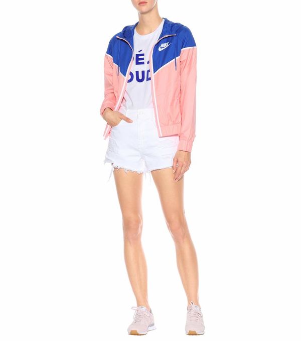Stylish Color-Blocked Windbreakers