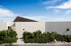 Nature-Embracing Vacation Homes