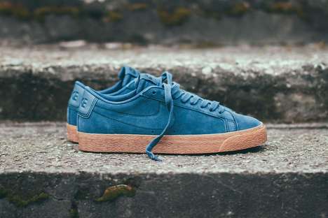 Monochromatic Retro Casual Sneakers