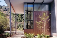 Contemporary Canyon Retreats Image 5