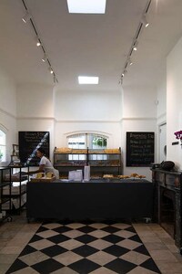 Heritage-Listed Modern Cafe Designs Image 7
