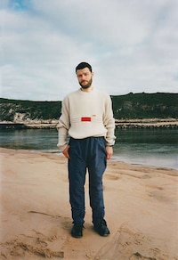 Heritage-Inspired Travel Apparel Image 6