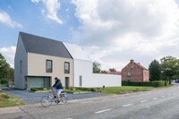 Visually Split Family Homes Image 3