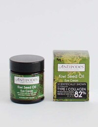 All-Natural Cosmetic Retail Platforms Image 2