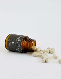 All-Natural Cosmetic Retail Platforms Image 6
