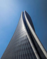 Swooping Financial High Rises Image 4