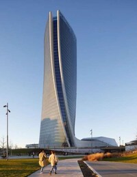 Swooping Financial High Rises Image 5