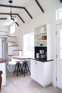 Cavernous Tiny Dwellings Image 4