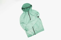 Lens-Integrated Spring Apparel Image 2
