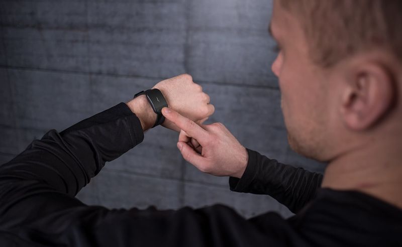 AI-Powered Fitness Wearables