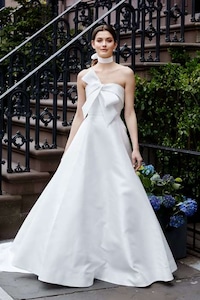 Exquisitely Refined Bridal Couture Image 4