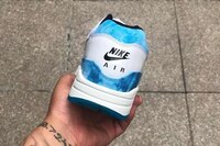 Blue Acid-Washed Sneakers Image 5