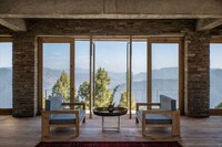 View-Optimizing Boutique Hotels Image 3