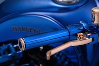 Luxurious One-Off Motorcycles Image 4