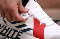 Stylish Trail Running Sneakers Image 7