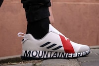 Stylish Trail Running Sneakers Image 8