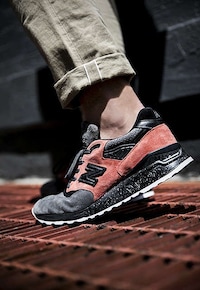 Cushioned Pink Tonal Sneakers Image 2