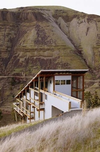 Latticed Canyon Houses Image 3