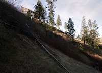 Latticed Canyon Houses Image 7
