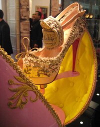 Marie Antoinette Shoes Image 5