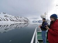 Polar Vacations Image 6