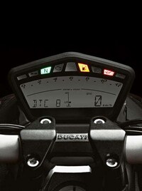 Rubber-Burning Naked Bikes Image 3